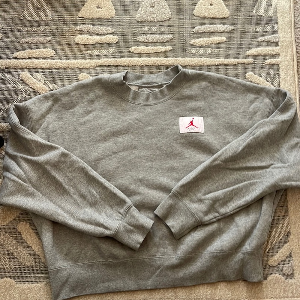 Women’s Jordan flight crew neck sweater/sweatshirt